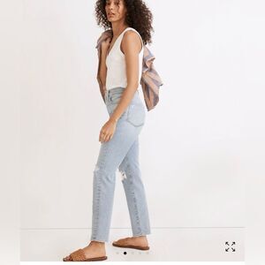 Madewell The MomJean in (Lowden Wash) Ripped Edition
